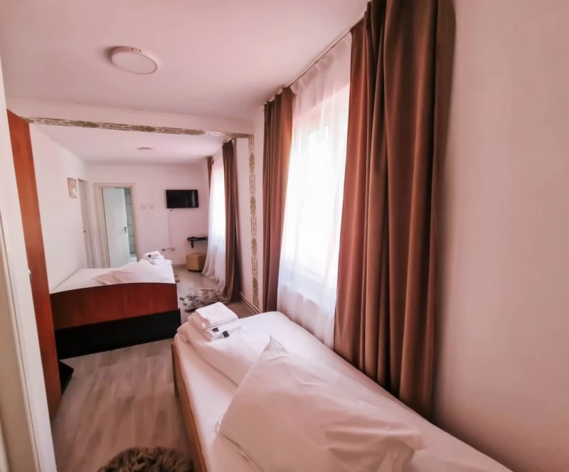 Toplița Cazare | Motel (K0677-5) Imaginea poate fi supusă drepturilor de autor. Se recomandă contactarea titularului drepturilor.