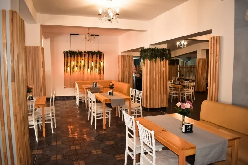 Toplița Cazare | Motel (K0677-15) Imaginea poate fi supusă drepturilor de autor. Se recomandă contactarea titularului drepturilor.