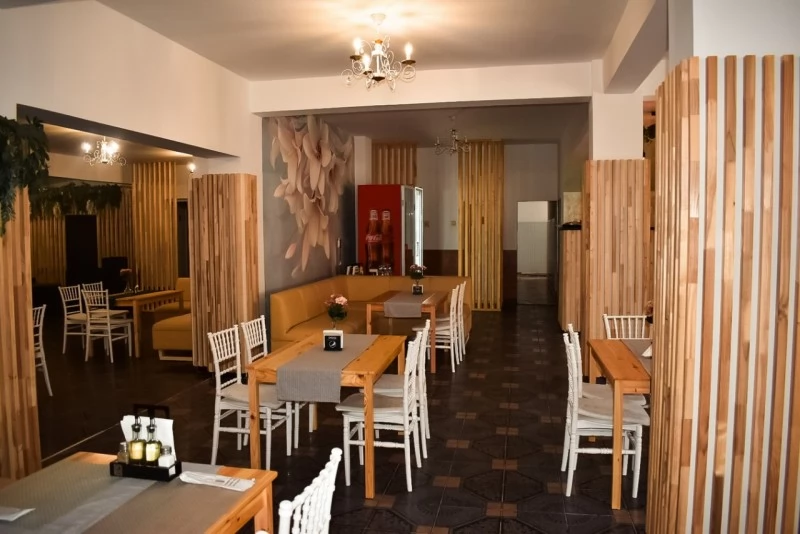 Toplița Cazare | Motel (K0677-18) Imaginea poate fi supusă drepturilor de autor. Se recomandă contactarea titularului drepturilor.