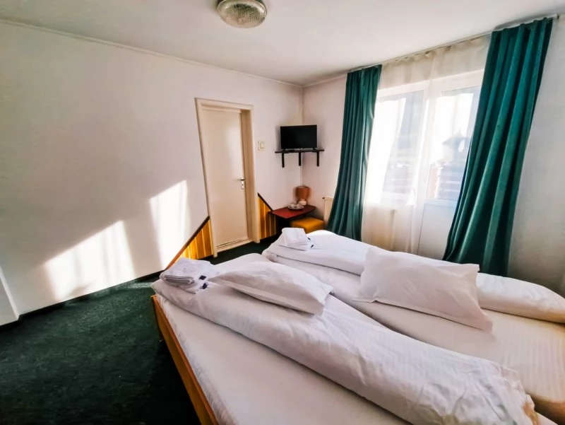 Toplița Cazare | Motel (K0677-44) Imaginea poate fi supusă drepturilor de autor. Se recomandă contactarea titularului drepturilor.
