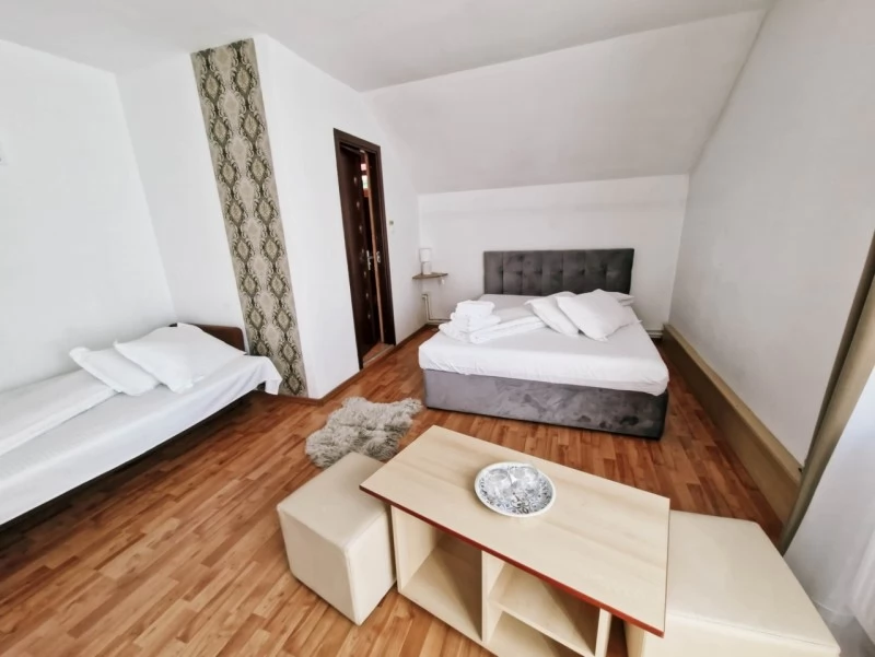 Toplița Cazare | Pensiune (K0677-70) Imaginea poate fi supusă drepturilor de autor. Se recomandă contactarea titularului drepturilor. Toplița Cazare | Pensiune (K0677-70) Imaginea poate fi supusă drepturilor de autor. Se recomandă contactarea titularului drepturilor.