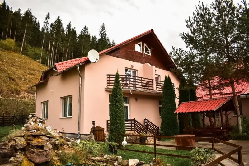 Toplița Cazare | Motel (K0677-100) Imaginea poate fi supusă drepturilor de autor. Se recomandă contactarea titularului drepturilor.