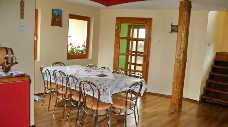 Csíkszereda Szállás | Kulcsosház (K0438-2) A kép szerzői jogvédelem alatt állhat. Javasolt a kapcsolatfelvétel a jog tulajdonossal. Csíkszereda Szállás | Kulcsosház (K0438-2) A kép szerzői jogvédelem alatt állhat. Javasolt a kapcsolatfelvétel a jog tulajdonossal.