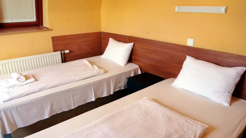 Budapesta Cazare | Hotel** (K1055-30) Imaginea poate fi supusă drepturilor de autor. Se recomandă contactarea titularului drepturilor.