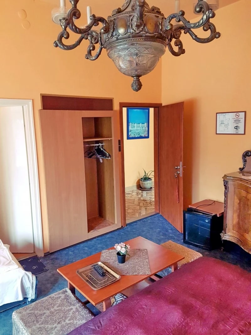 Budapesta Cazare | Hotel** (K1055-33) Imaginea poate fi supusă drepturilor de autor. Se recomandă contactarea titularului drepturilor.