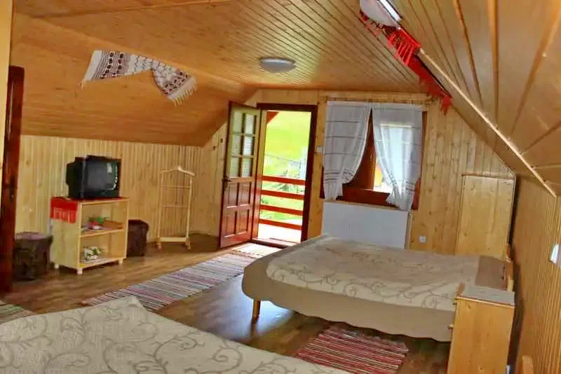 Lacu Roșu Cazare | Motel (K0910-24) Imaginea poate fi supusă drepturilor de autor. Se recomandă contactarea titularului drepturilor.