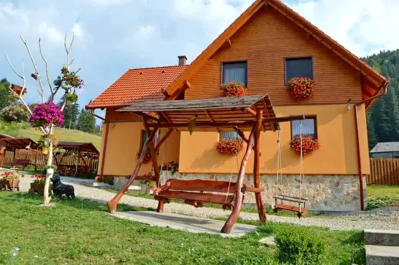 Lacu Roșu Cazare | Motel (K0910-31) Imaginea poate fi supusă drepturilor de autor. Se recomandă contactarea titularului drepturilor.