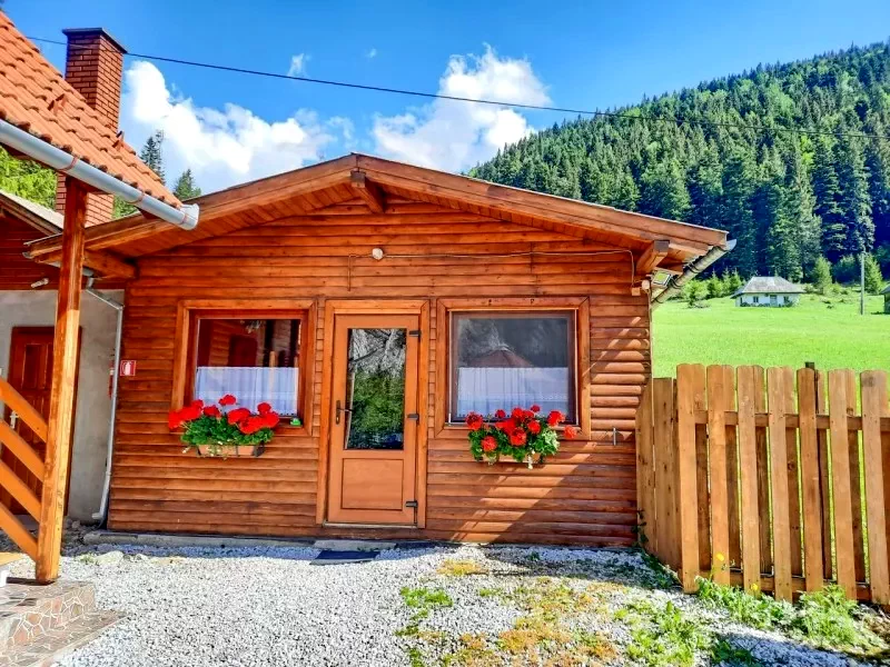 Gyilkostó Szállás | Motel (K0910-34) A kép szerzői jogvédelem alatt állhat. Javasolt a kapcsolatfelvétel a jog tulajdonossal.