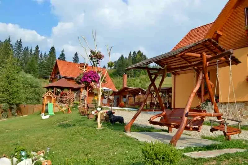 Gyilkostó Szállás | Panzió (K0910-41) A kép szerzői jogvédelem alatt állhat. Javasolt a kapcsolatfelvétel a jog tulajdonossal. Gyilkostó Szállás | Panzió (K0910-41) A kép szerzői jogvédelem alatt állhat. Javasolt a kapcsolatfelvétel a jog tulajdonossal.