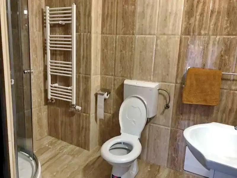 Kiskoh Szállás | Panzió (K0076-18) A kép szerzői jogvédelem alatt állhat. Javasolt a kapcsolatfelvétel a jog tulajdonossal. Kiskoh Szállás | Panzió (K0076-18) A kép szerzői jogvédelem alatt állhat. Javasolt a kapcsolatfelvétel a jog tulajdonossal.