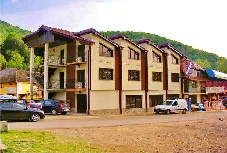 Chișcău Cazare | Pensiune (K0076-31) Imaginea poate fi supusă drepturilor de autor. Se recomandă contactarea titularului drepturilor.