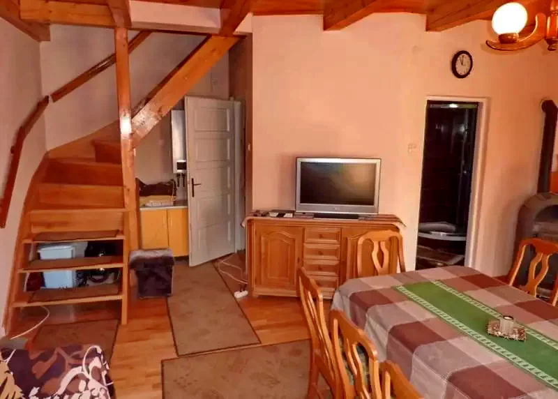 Pârâu Satu Mare Cazare | Sat de vacanță (K1154-12) Imaginea poate fi supusă drepturilor de autor. Se recomandă contactarea titularului drepturilor.