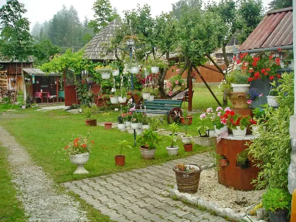 Izvoru Mureșului Cazare | Pensiune (K0126-10) Imaginea poate fi supusă drepturilor de autor. Se recomandă contactarea titularului drepturilor. Izvoru Mureșului Cazare | Pensiune (K0126-10) Imaginea poate fi supusă drepturilor de autor. Se recomandă contactarea titularului drepturilor.