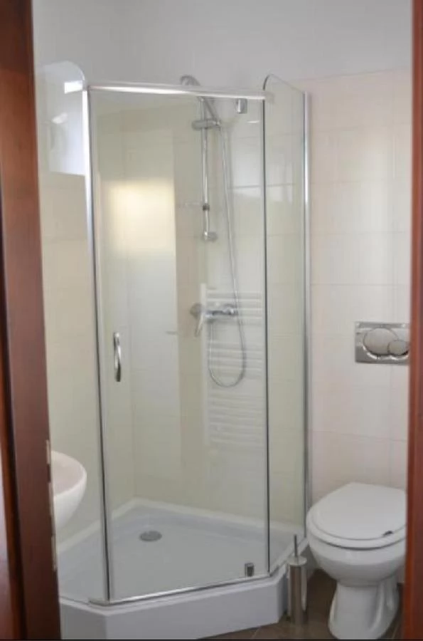 Harghita-Băi Cazare | Motel (K1077-20) Imaginea poate fi supusă drepturilor de autor. Se recomandă contactarea titularului drepturilor.