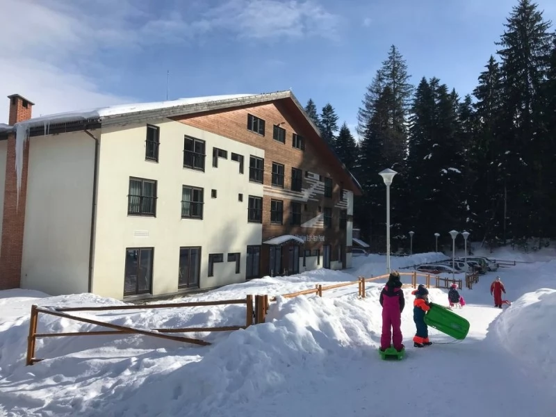 Hargitafürdő Szállás | Motel (K1077-43) A kép szerzői jogvédelem alatt állhat. Javasolt a kapcsolatfelvétel a jog tulajdonossal.