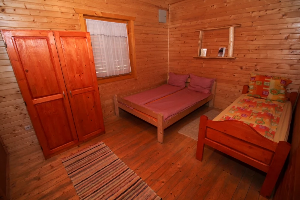 Sub Cetate Cazare | Hotel**** (K1442-9) Imaginea poate fi supusă drepturilor de autor. Se recomandă contactarea titularului drepturilor.