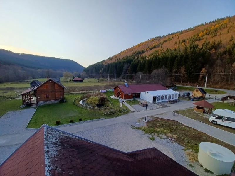 Sub Cetate Cazare | Hotel**** (K1442-43) Imaginea poate fi supusă drepturilor de autor. Se recomandă contactarea titularului drepturilor.