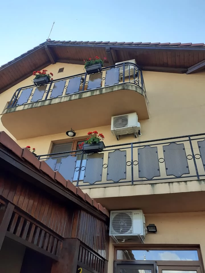 Váradszentmárton Szállás | Motel (K0702-1) A kép szerzői jogvédelem alatt állhat. Javasolt a kapcsolatfelvétel a jog tulajdonossal.