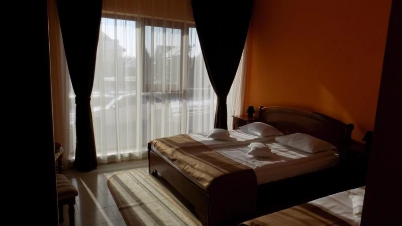 Sânmartin Cazare | Motel (K0702-14) Imaginea poate fi supusă drepturilor de autor. Se recomandă contactarea titularului drepturilor.