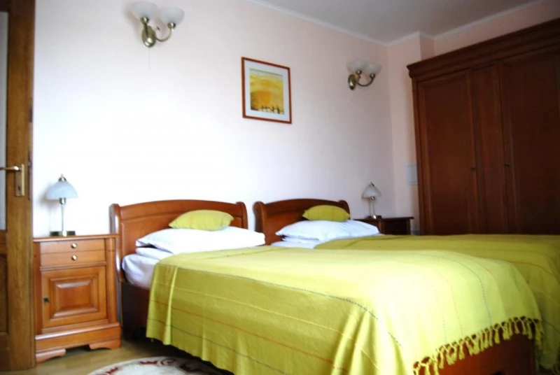 Váradszentmárton Szállás | Motel (K0702-16) A kép szerzői jogvédelem alatt állhat. Javasolt a kapcsolatfelvétel a jog tulajdonossal.