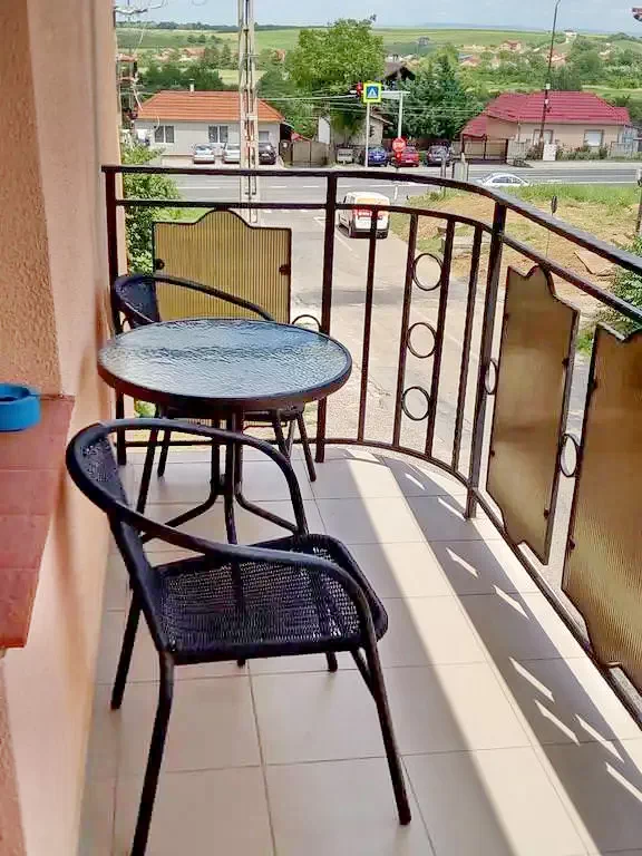 Sânmartin Cazare | Motel (K0702-34) Imaginea poate fi supusă drepturilor de autor. Se recomandă contactarea titularului drepturilor.