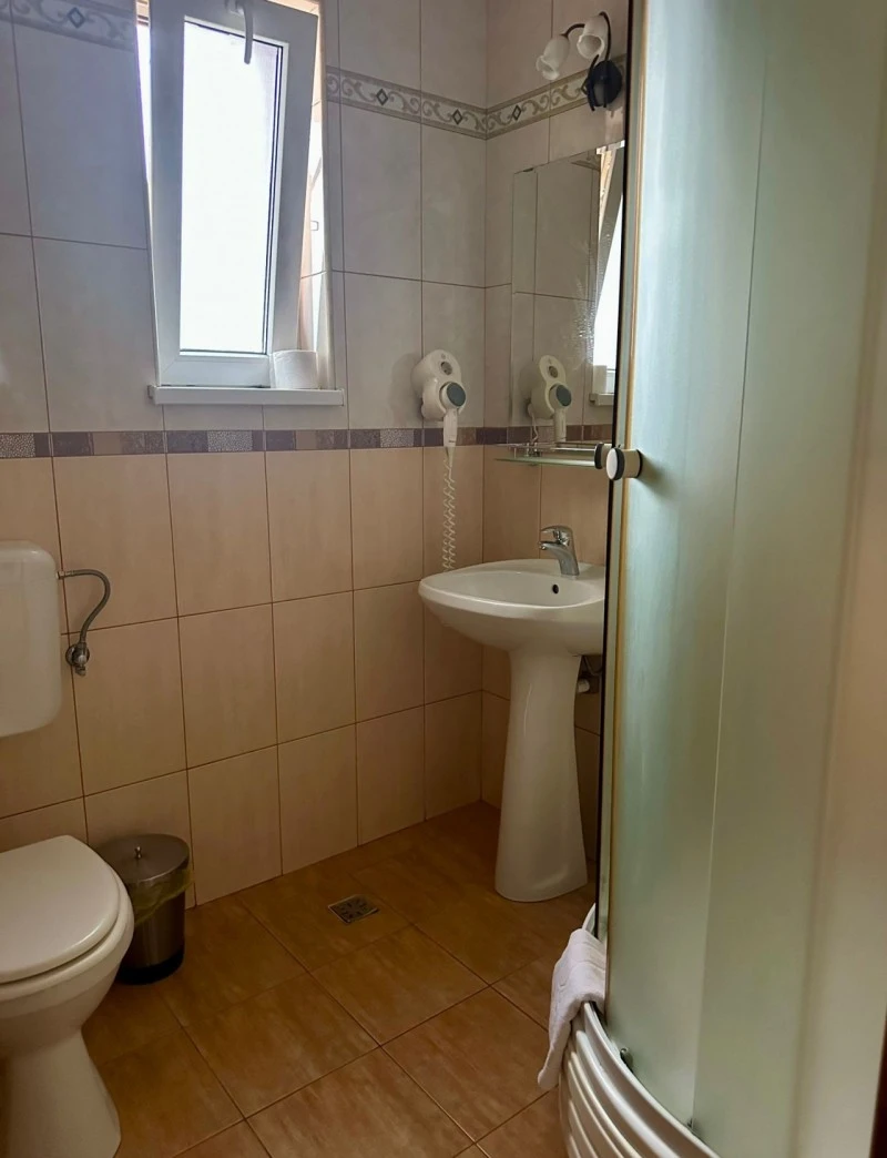 Váradszentmárton Szállás | Panzió (K0702-44) A kép szerzői jogvédelem alatt állhat. Javasolt a kapcsolatfelvétel a jog tulajdonossal. Váradszentmárton Szállás | Panzió (K0702-44) A kép szerzői jogvédelem alatt állhat. Javasolt a kapcsolatfelvétel a jog tulajdonossal.