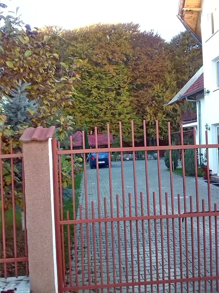 Sâmbăta de Sus Cazare | Pensiune (K0737-41) Imaginea poate fi supusă drepturilor de autor. Se recomandă contactarea titularului drepturilor. Sâmbăta de Sus Cazare | Pensiune (K0737-41) Imaginea poate fi supusă drepturilor de autor. Se recomandă contactarea titularului drepturilor.