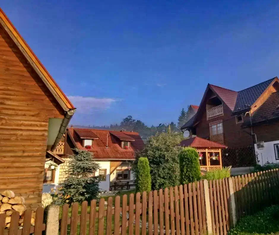 Borsec Cazare | Motel (K1236-13) Imaginea poate fi supusă drepturilor de autor. Se recomandă contactarea titularului drepturilor.