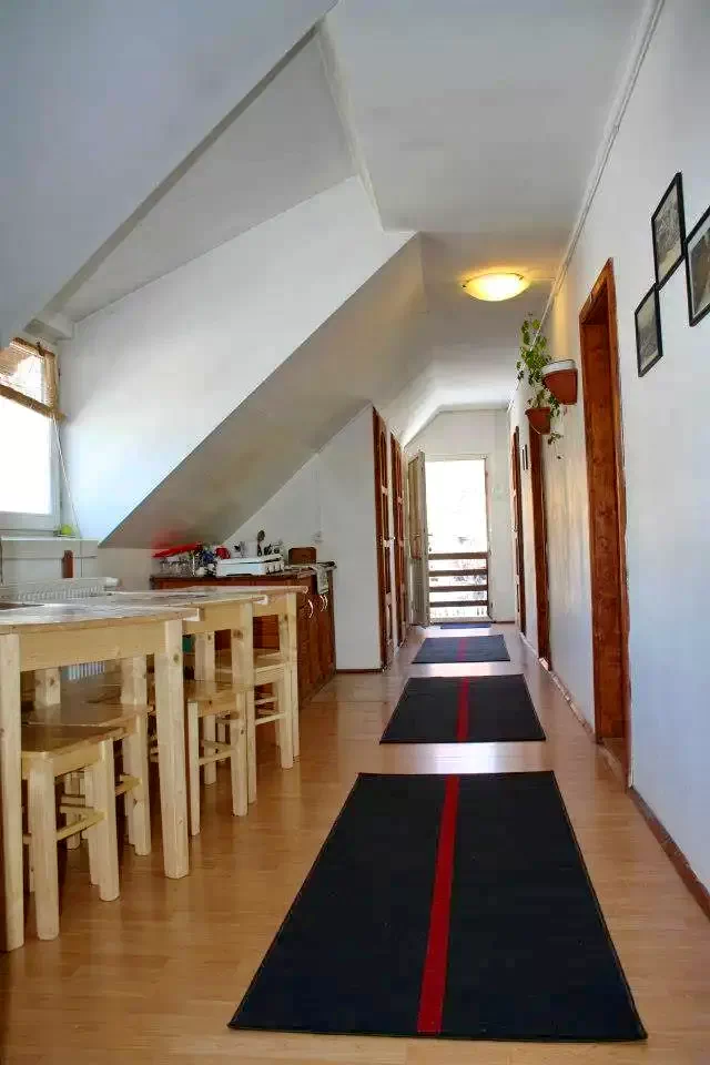 Borszék Szállás | Motel (K1236-17) A kép szerzői jogvédelem alatt állhat. Javasolt a kapcsolatfelvétel a jog tulajdonossal.