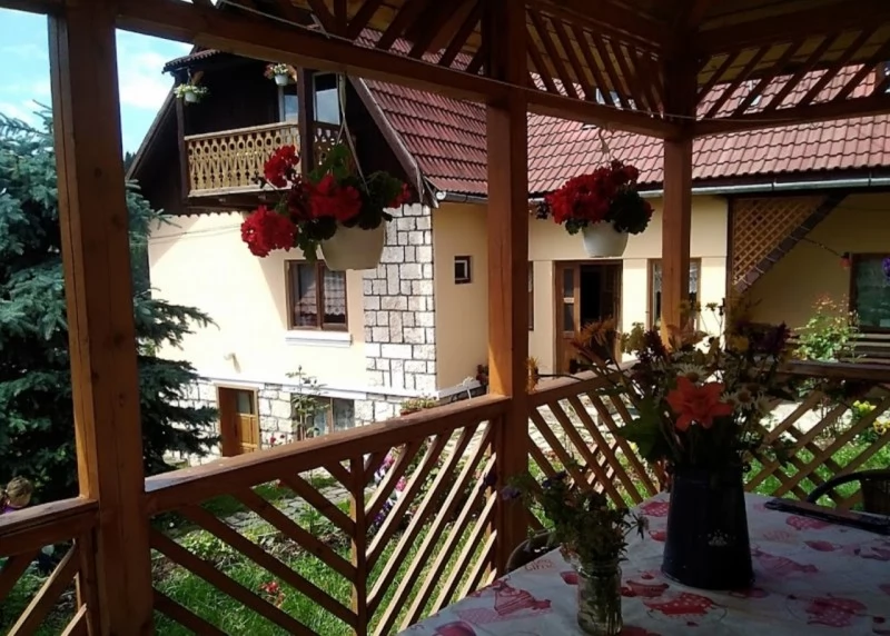 Borsec Cazare | Motel (K1236-24) Imaginea poate fi supusă drepturilor de autor. Se recomandă contactarea titularului drepturilor.