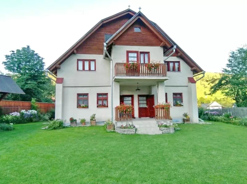 Lunca de Jos Cazare | Hotel**** (K0617-40) Imaginea poate fi supusă drepturilor de autor. Se recomandă contactarea titularului drepturilor.