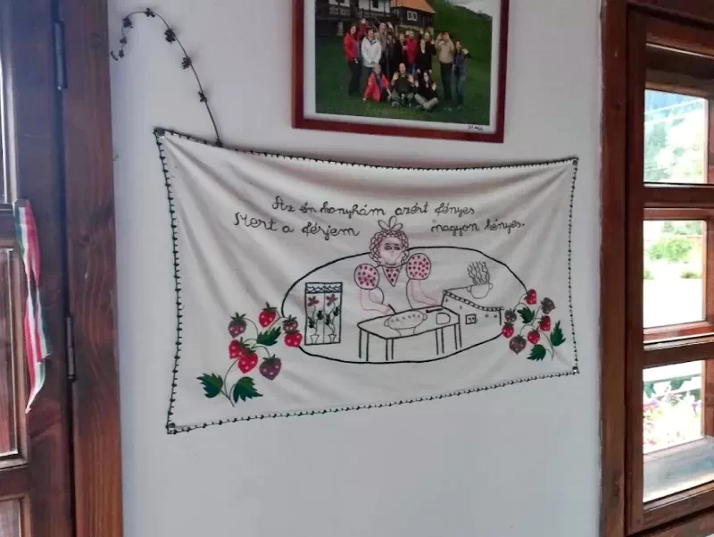 Lunca de Jos Cazare | Hotel**** (K0617-45) Imaginea poate fi supusă drepturilor de autor. Se recomandă contactarea titularului drepturilor.