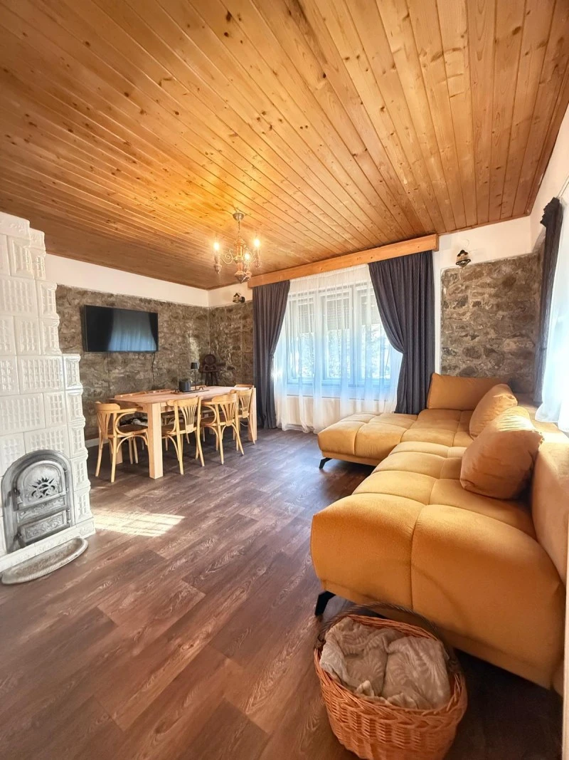 Valea Drăganului Cazare | Sat de vacanță (K0768-2) Imaginea poate fi supusă drepturilor de autor. Se recomandă contactarea titularului drepturilor.