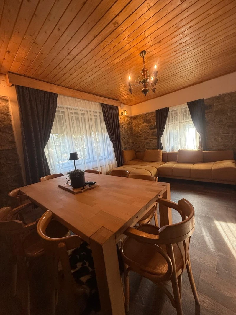 Valea Drăganului Cazare | Sat de vacanță (K0768-3) Imaginea poate fi supusă drepturilor de autor. Se recomandă contactarea titularului drepturilor.