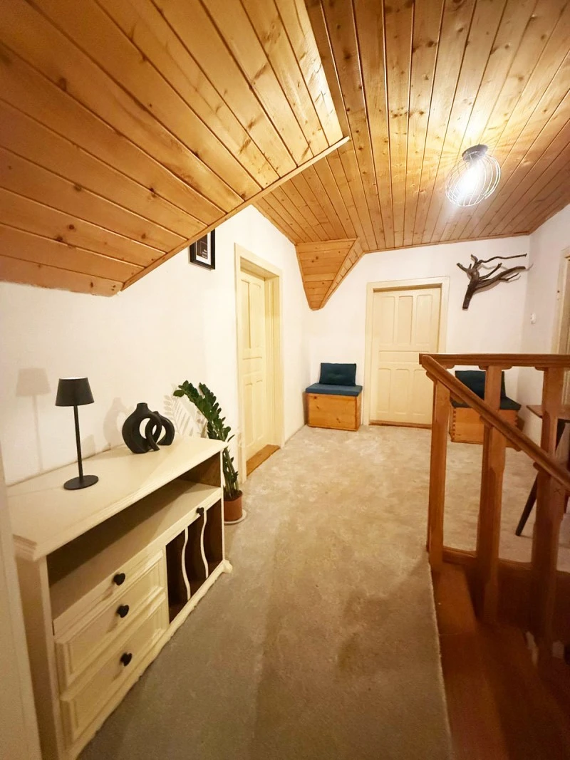 Valea Drăganului Cazare | Cabană (K0768-5) Imaginea poate fi supusă drepturilor de autor. Se recomandă contactarea titularului drepturilor.