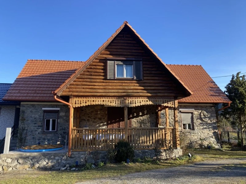 Valea Drăganului Cazare | Sat de vacanță (K0768-8) Imaginea poate fi supusă drepturilor de autor. Se recomandă contactarea titularului drepturilor.