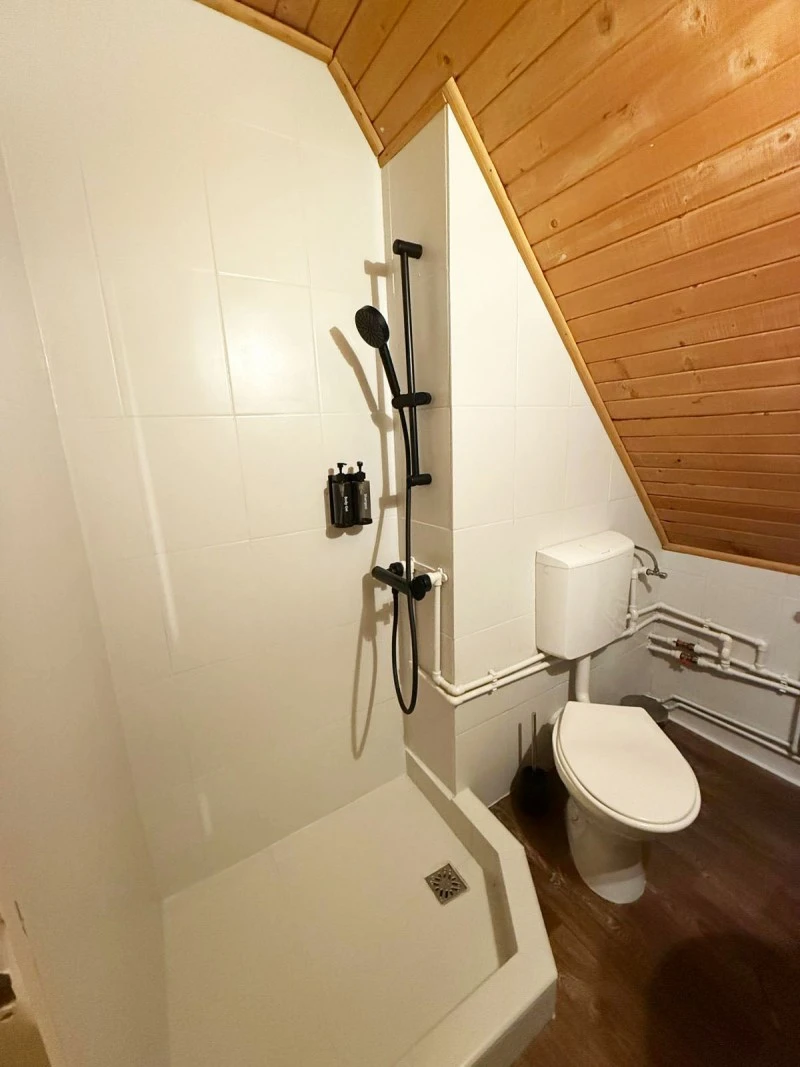 Valea Drăganului Cazare | Sat de vacanță (K0768-18) Imaginea poate fi supusă drepturilor de autor. Se recomandă contactarea titularului drepturilor.