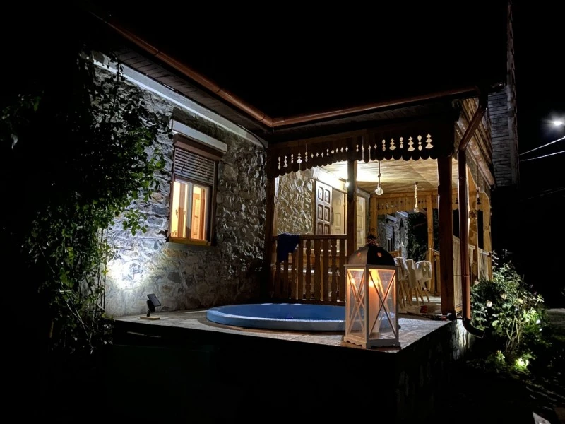 Valea Drăganului Cazare | Cabană (K0768-29) Imaginea poate fi supusă drepturilor de autor. Se recomandă contactarea titularului drepturilor.