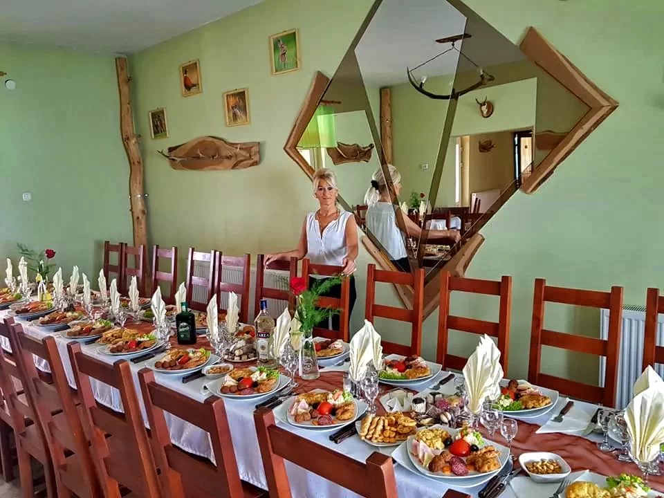 Târgu Secuiesc Cazare | Motel (K0823-1) Imaginea poate fi supusă drepturilor de autor. Se recomandă contactarea titularului drepturilor.