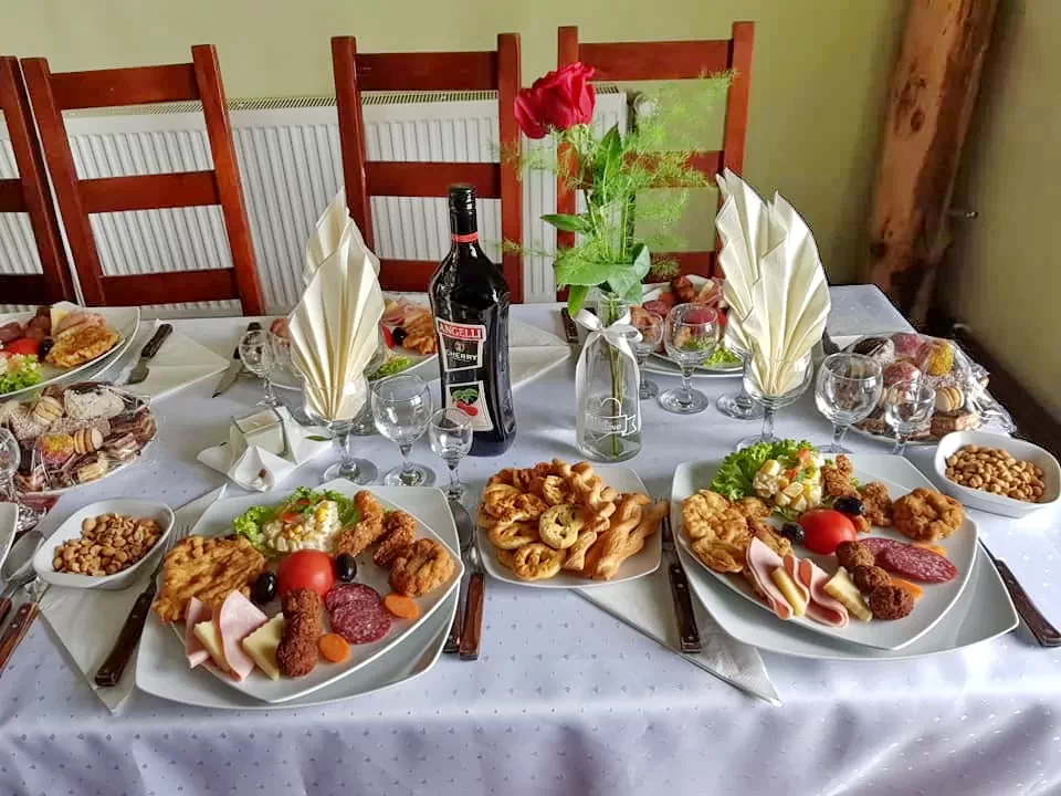 Târgu Secuiesc Cazare | Motel (K0823-2) Imaginea poate fi supusă drepturilor de autor. Se recomandă contactarea titularului drepturilor.