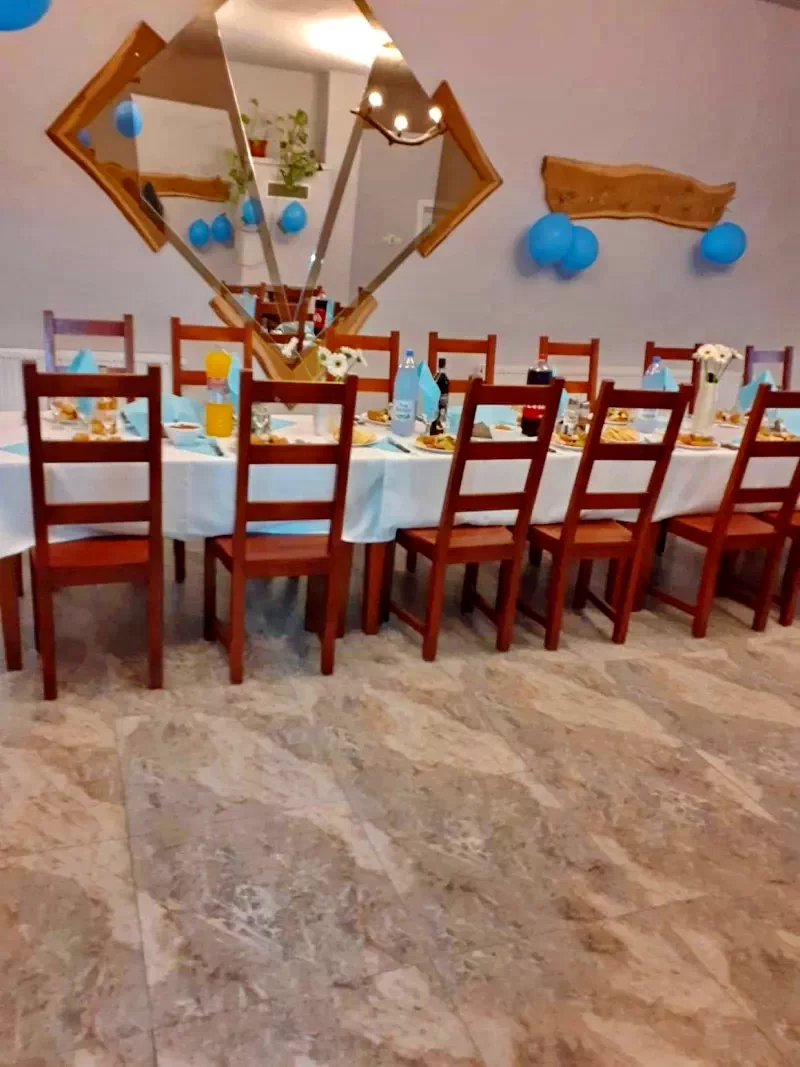 Târgu Secuiesc Cazare | Motel (K0823-13) Imaginea poate fi supusă drepturilor de autor. Se recomandă contactarea titularului drepturilor.