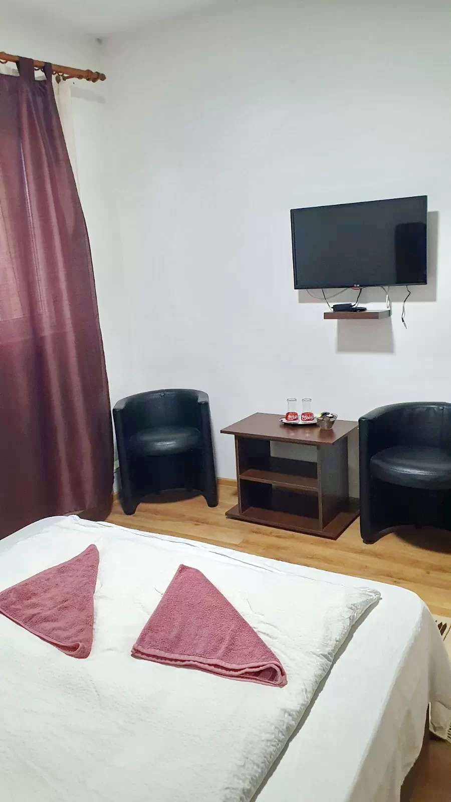 Târgu Secuiesc Cazare | Pensiune (K0823-32) Imaginea poate fi supusă drepturilor de autor. Se recomandă contactarea titularului drepturilor. Târgu Secuiesc Cazare | Pensiune (K0823-32) Imaginea poate fi supusă drepturilor de autor. Se recomandă contactarea titularului drepturilor.