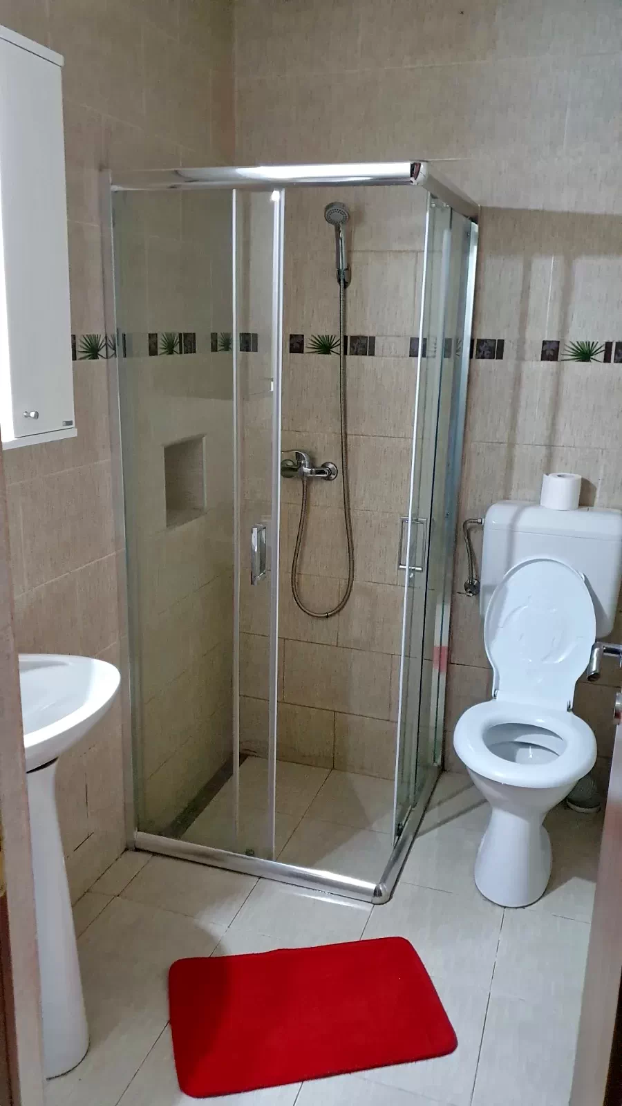 Târgu Secuiesc Cazare | Motel (K0823-37) Imaginea poate fi supusă drepturilor de autor. Se recomandă contactarea titularului drepturilor.