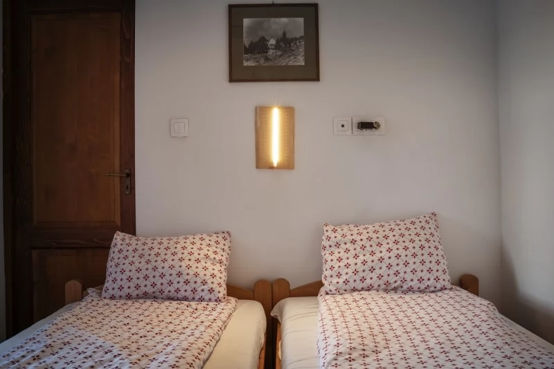 Madarasi Hargita Szállás | Kemping faházak (K1370-9) A kép szerzői jogvédelem alatt állhat. Javasolt a kapcsolatfelvétel a jog tulajdonossal.