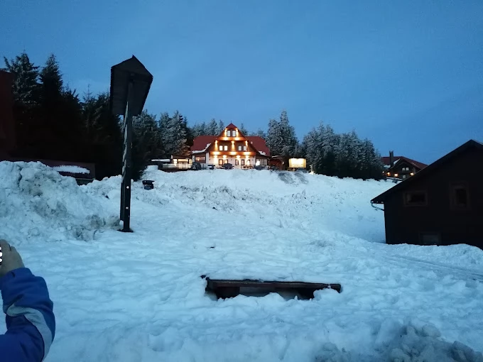 Harghita Madaras Cazare | Căsuțe tip camping (K1370-39) Imaginea poate fi supusă drepturilor de autor. Se recomandă contactarea titularului drepturilor.