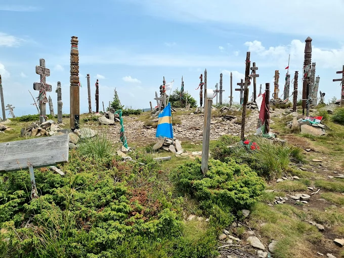 Cazare Harghita Madaras - Cabana Mădăraș** | Madarasi Hargita - Madarasi Menedékház** . Imaginea poate fi supusă drepturilor de autor. Se recomandă contactarea titularului drepturilor.