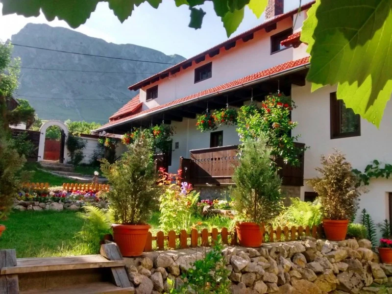 Cazare Rimetea - Pensiunea Dr. Demeter Béla*** | Torockó - Dr. Demeter Béla Panzió***. Imaginea poate fi supusă drepturilor de autor. Se recomandă contactarea titularului drepturilor.