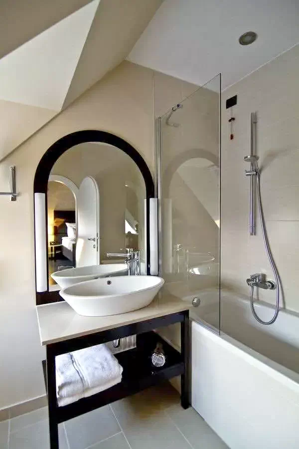 Szállás Timișoara - Hotel Timișoara **** | Temesvár - Temesvári Hotel ****. A kép szerzői jogvédelem alatt állhat. Javasolt a kapcsolatfelvétel a jog tulajdonossal.