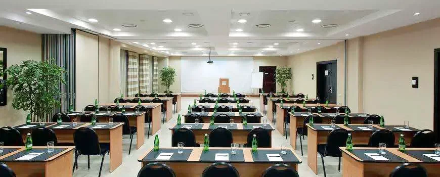 Timișoara Cazare | Hotel**** (K0911-41) Imaginea poate fi supusă drepturilor de autor. Se recomandă contactarea titularului drepturilor.