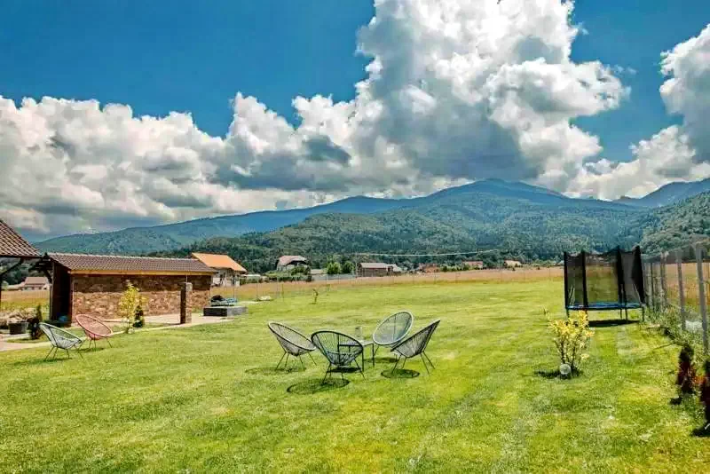 Sâmbăta de Sus Cazare | Motel (K1109-16) Imaginea poate fi supusă drepturilor de autor. Se recomandă contactarea titularului drepturilor.